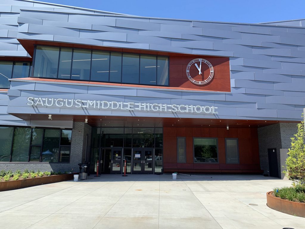 saugus middle high school
